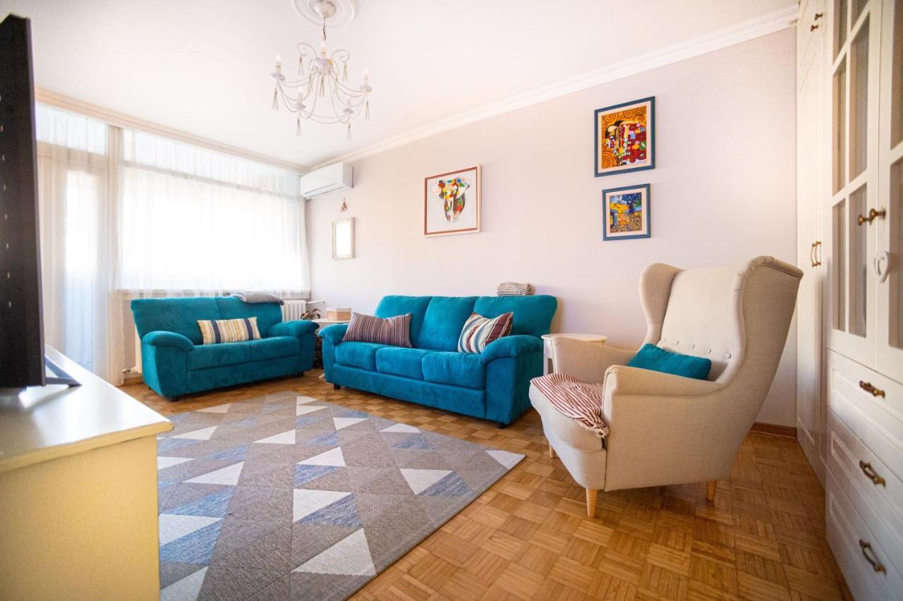 Sava Centar 1-Bedroom Apartments In The Heart Of New בלגרד מראה חיצוני תמונה